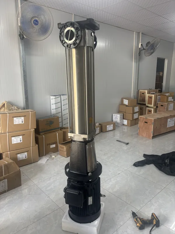 bơm trục đứng nhiều tầng cánh cho nước nóng