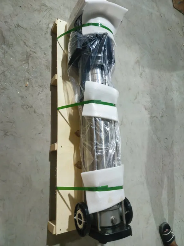 ghép cụm bơm trục đứng nhiều tầng cánh